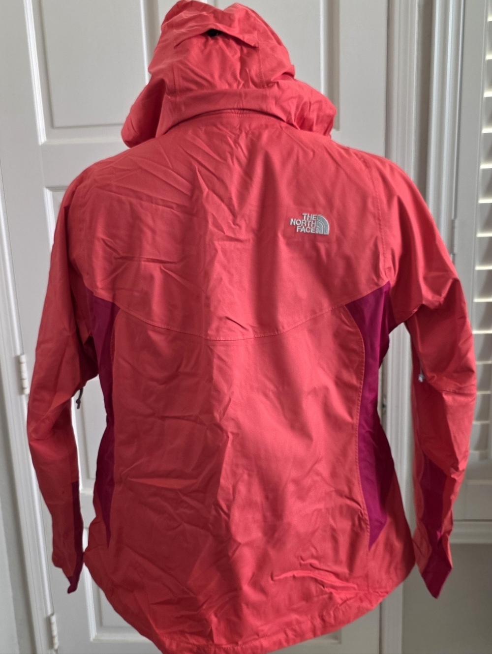 The North Face HyVent Hooded Pink Windbreaker Rain Jacket Size Large Women's - Picture 4 of 10